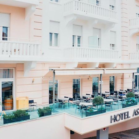 Astoria Hotel Opatija Bagian luar foto
