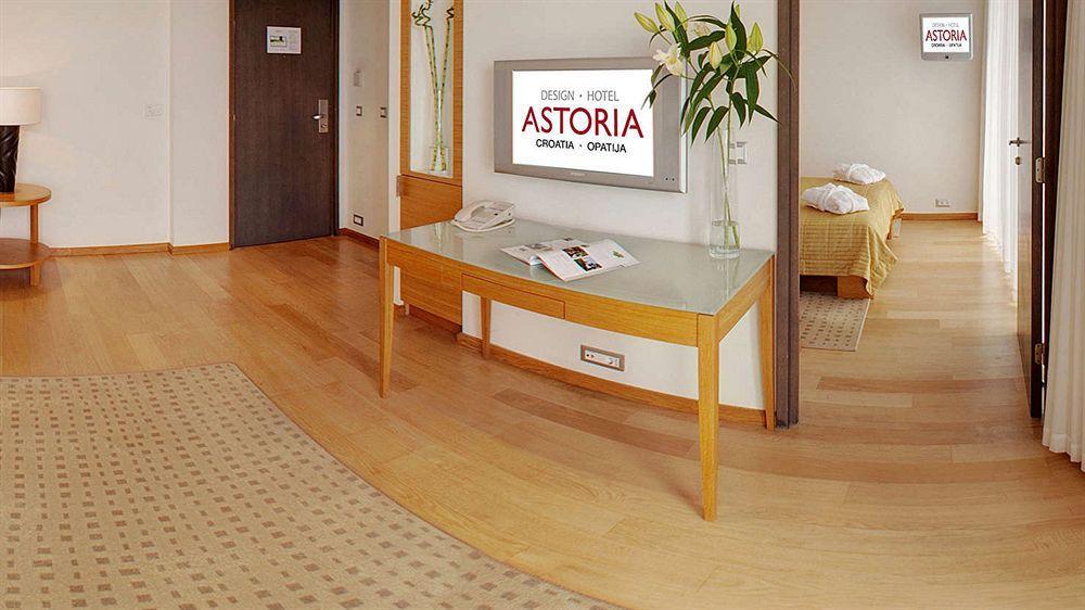 Astoria Hotel Opatija Bagian luar foto