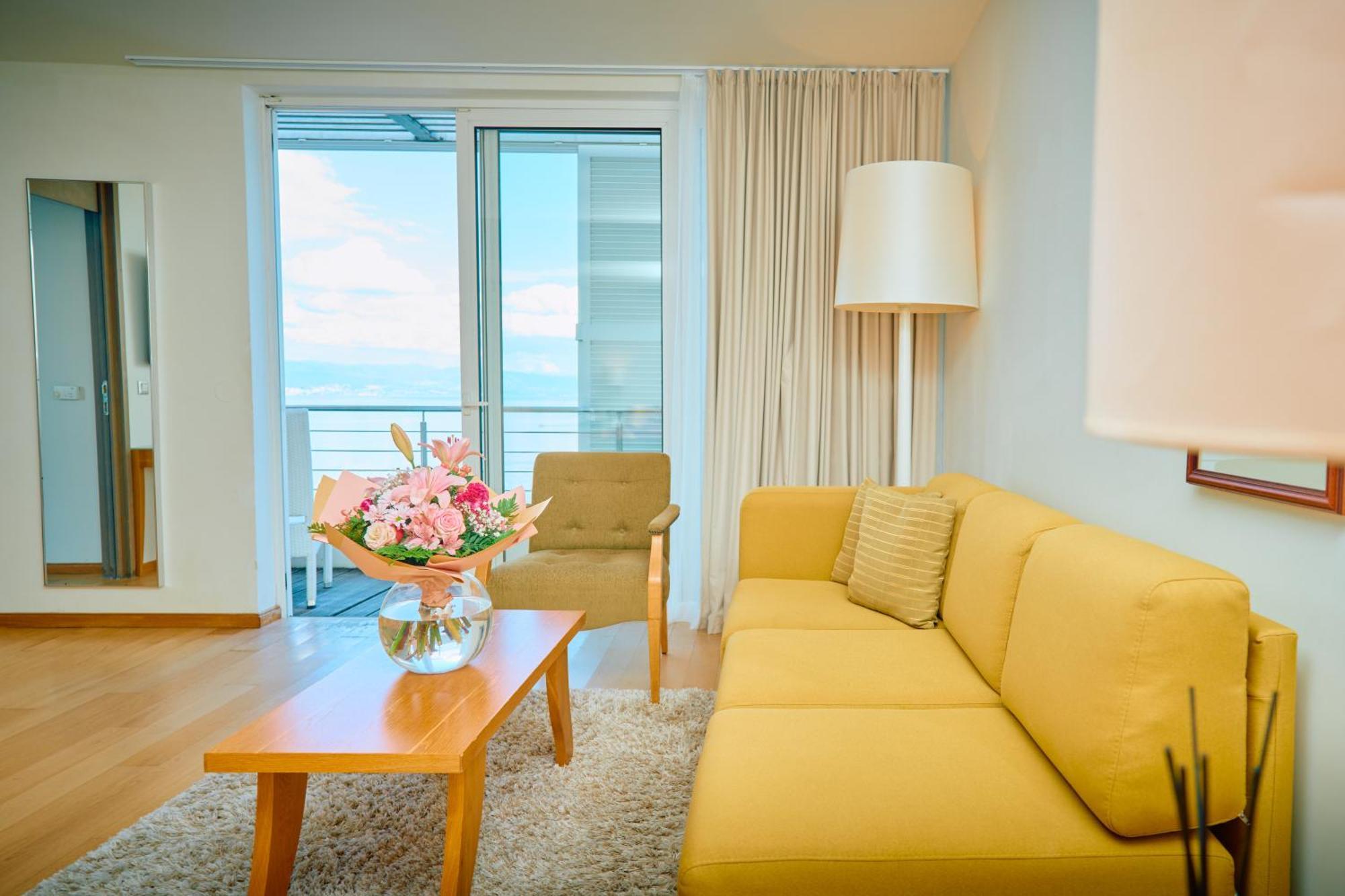 Astoria Hotel Opatija Bagian luar foto