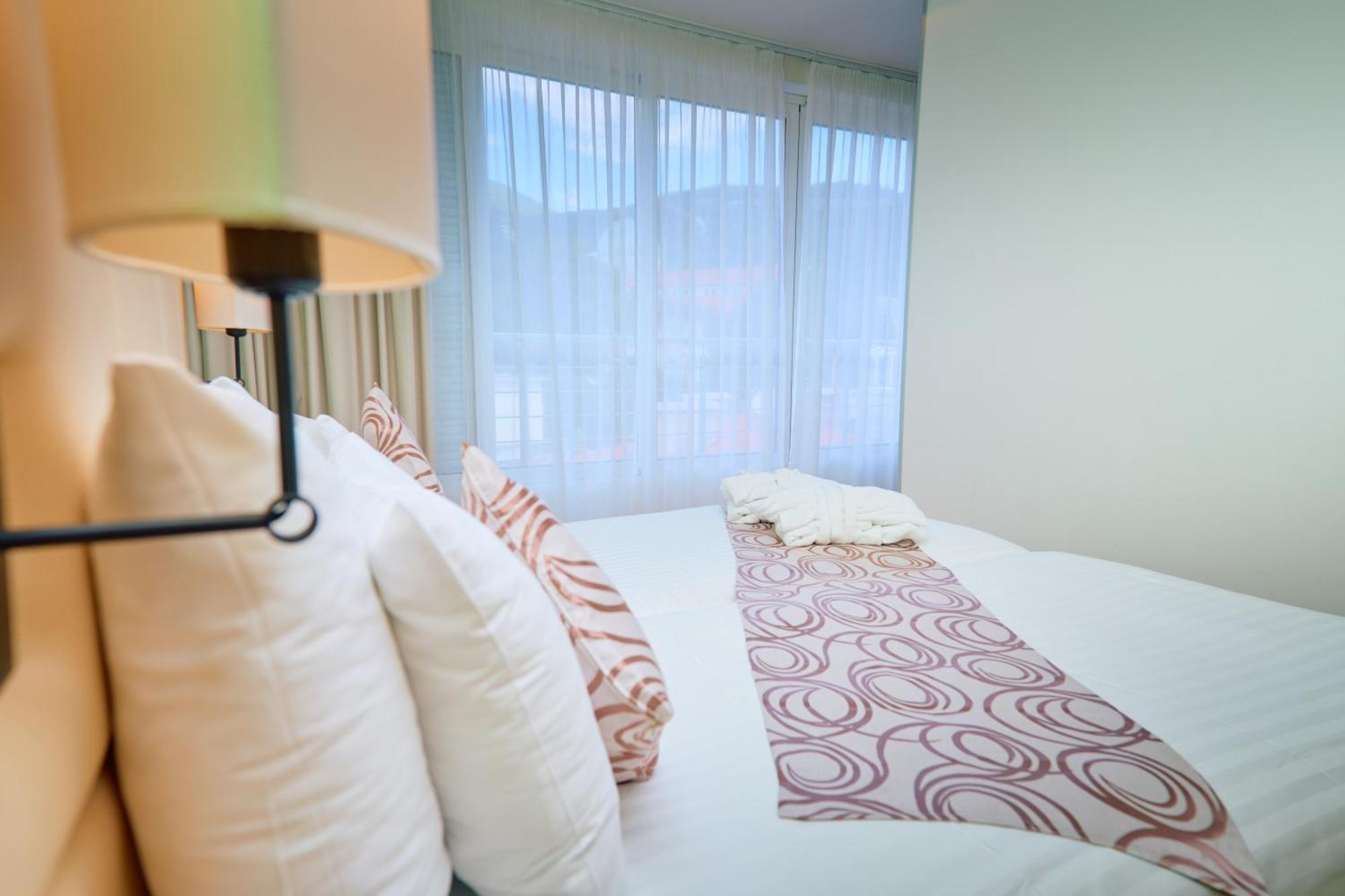 Astoria Hotel Opatija Bagian luar foto
